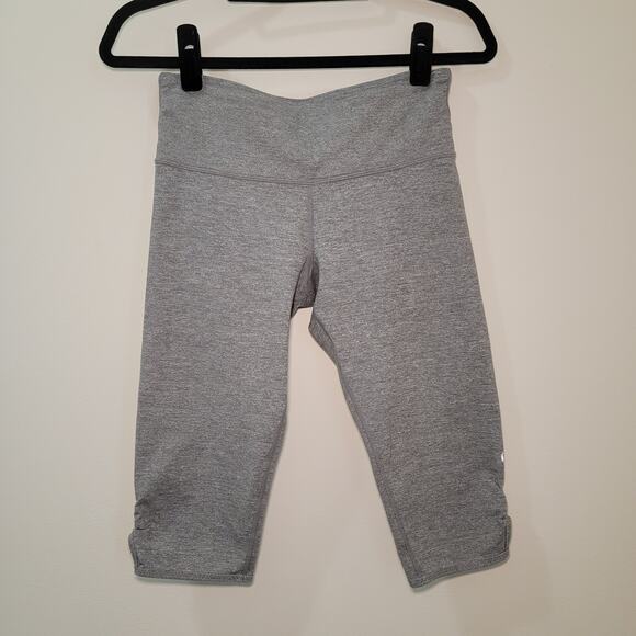 Lululemon Dhanurasana Crop Ruched Side Cutout Leggings in Heathered Gray‎ Size 6 - Picture 1 of 5